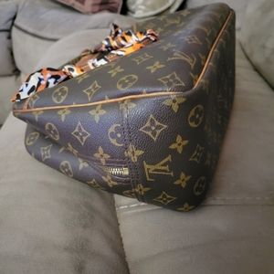 Back from the cobbler😁🔥Vintage Authentic Louis Vuitton Monogrammed Deauville